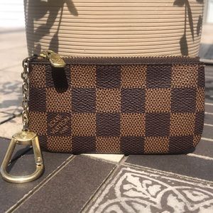 AUTHENTIC Louis Vuitton Key Pouch✨